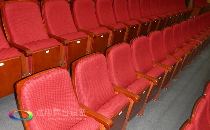 通用舞臺承接廣州市廣鐵一中報告廳舞臺幕布、燈光、音響項目