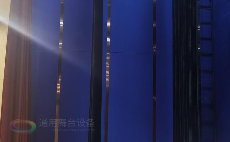 舞臺幕布的阻燃等級：永久性阻燃、阻燃、耐久性阻燃、非阻燃、可加工為阻燃...